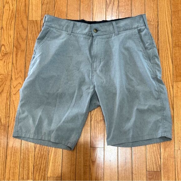 Trunks multi functional hybrid gray shorts size 34 - Picture 2 of 6
